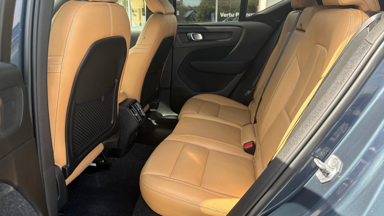Volvo Xc40 1.5 T3 [163] Inscription 5dr Geartronic Petrol Estate